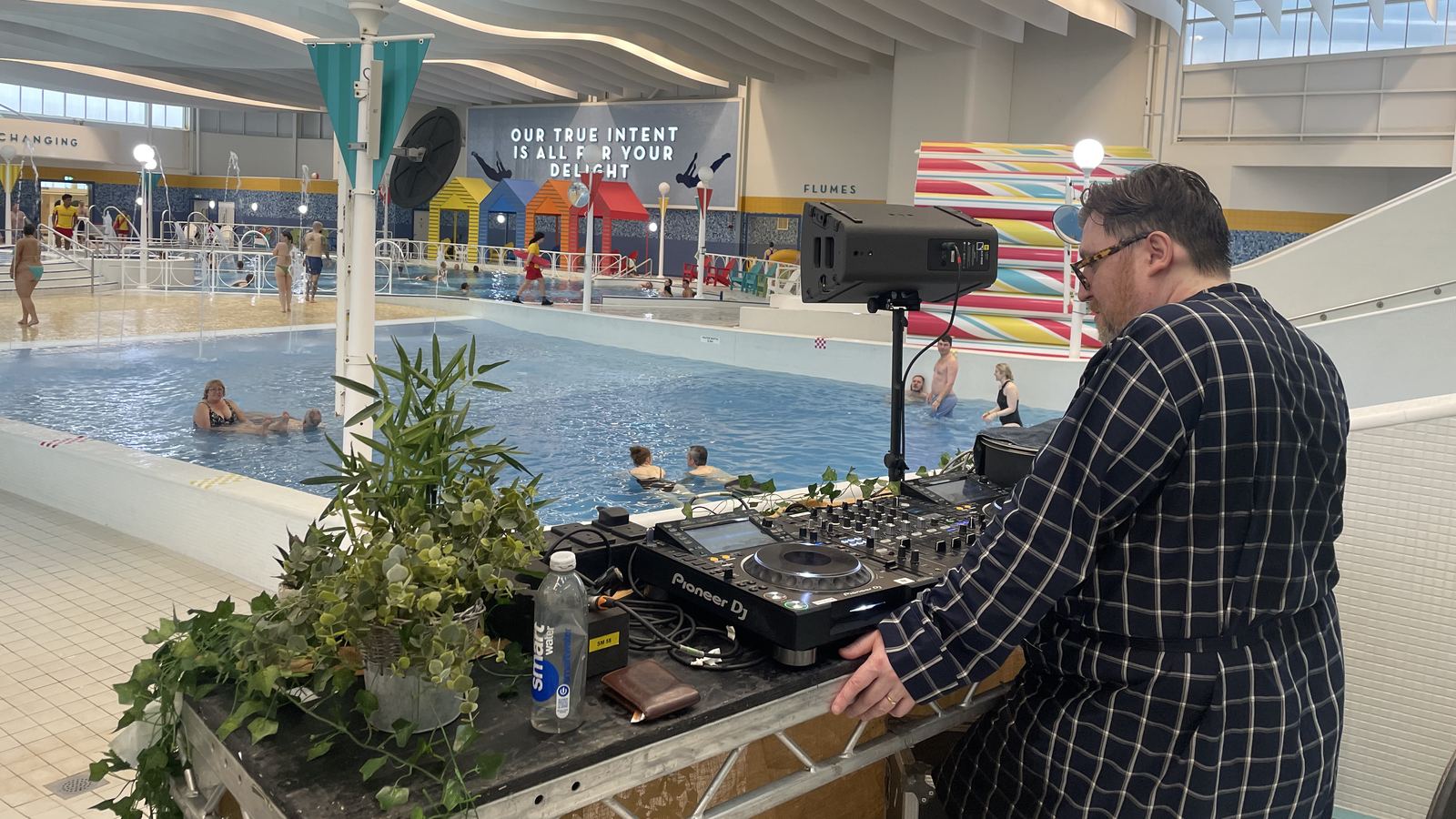 Ben DJing poolside at Butlin&rsquo;s Bognor Regis in a dressing gown, Bugged Out! Weekender 2026